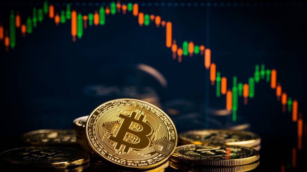 Bitcoin %7,9 düşüşle 61.842 dolara geriledi